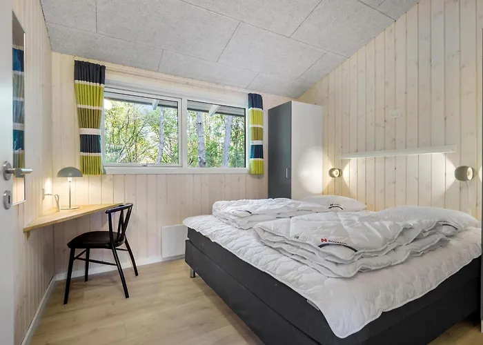 Дом отдыха 4 Bedroom Gorgeous In *