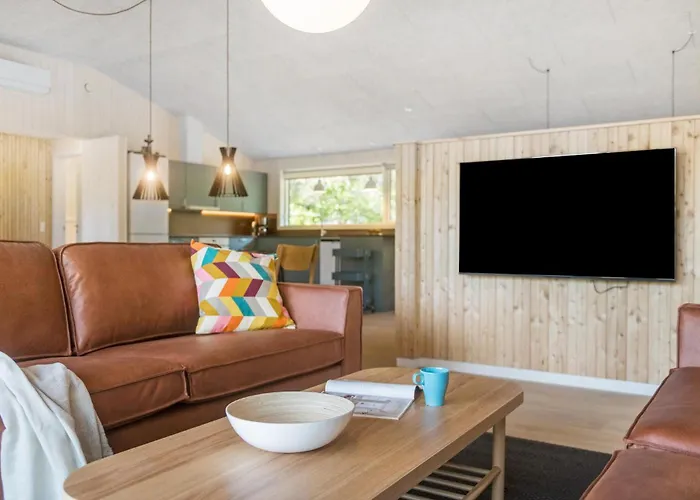 Дом отдыха 4 Bedroom Gorgeous In *