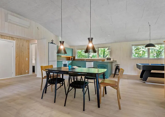 4 Bedroom Gorgeous In *